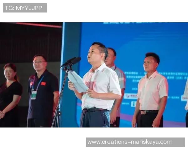 广州网球队团队协作的创新转型与热议探讨