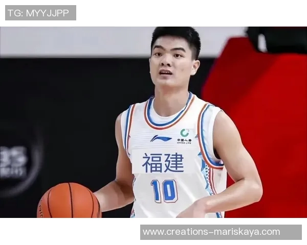 成都篮球队心理素质引发热议球迷对球队表现的看法与争论